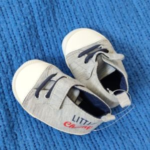 Carter's Gray sneakers